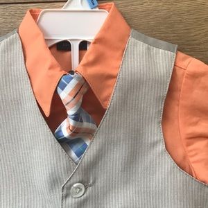 18M NWT Baby Boy 3pc Button Up w/ Vest & Tie